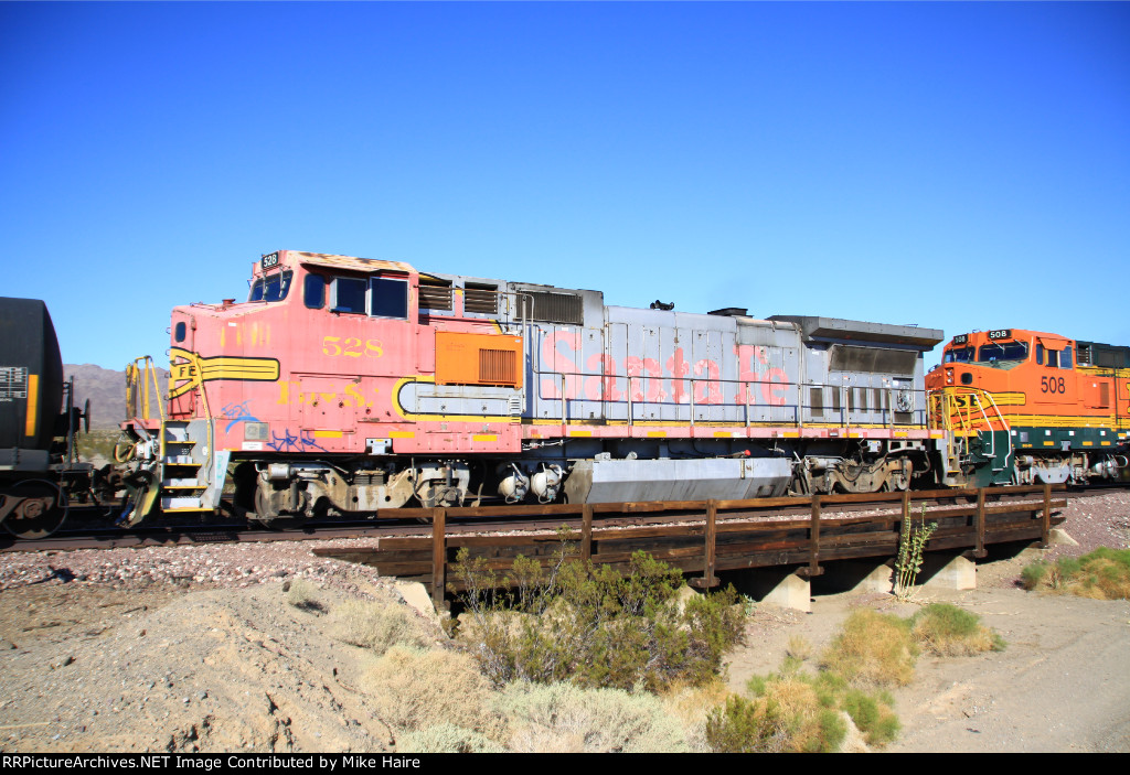 BNSF 528